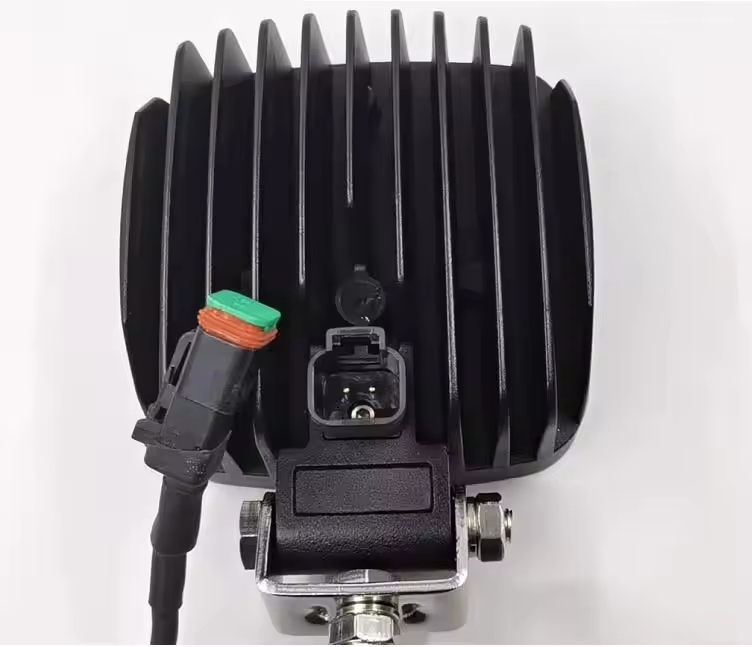 30W Luz de Trabalho LED com Soquete Dt Integrado IP68 Lâmpada de Condução à Prova d'Água para Tratores, Máquinas Agrícolas e Veículos Off-Road