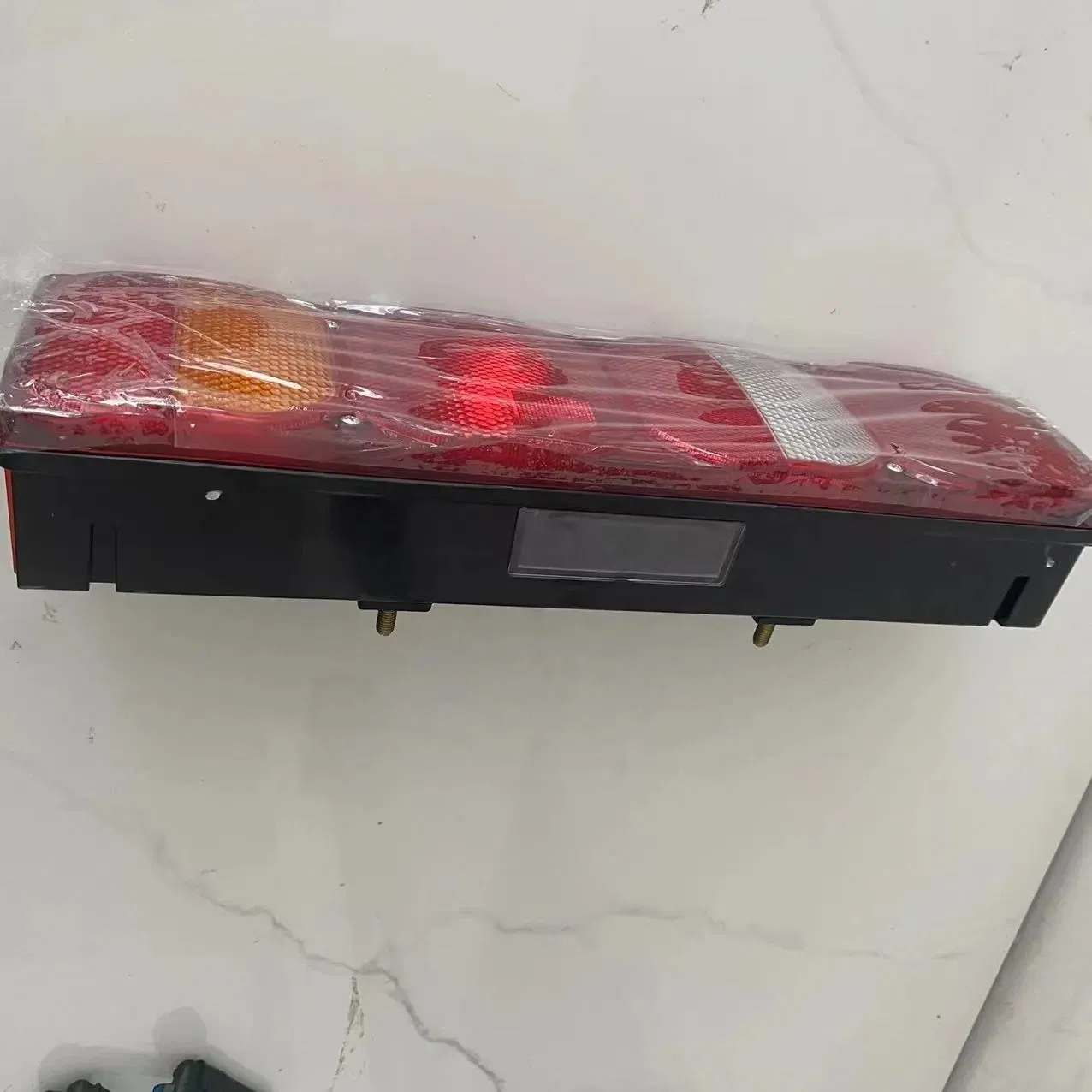 Conjunto Completo de Iluminação Traseira Lado Esquerdo Plug &amp; Play Wg9925810001