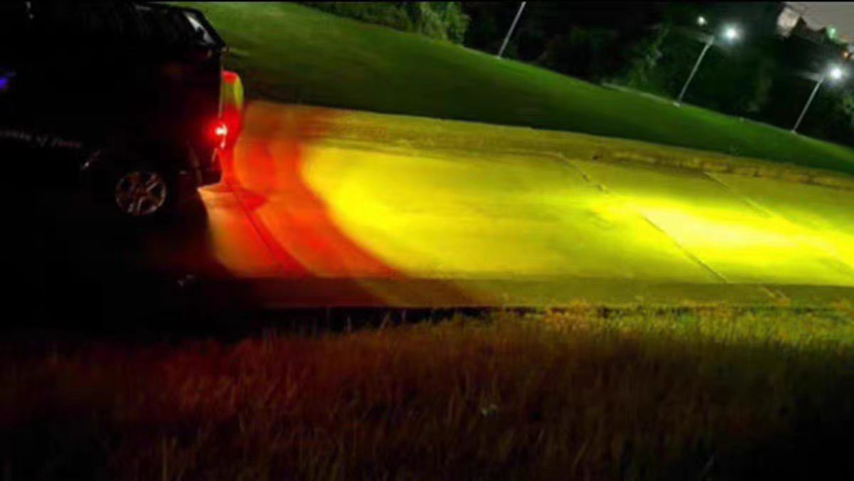 Venda Quente Super Brilhante 3" Luz de Pod LED Feixe Aplicável Iluminação Auxiliar para Veículo Off Road, 4X4 Caminhão, UTV