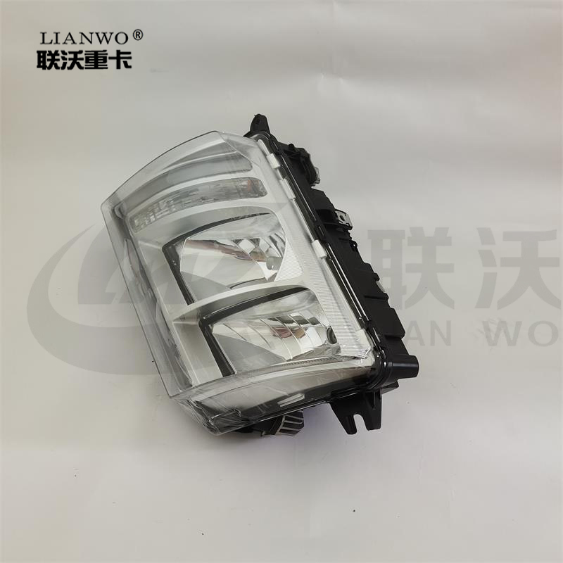 24V Farol Dianteiro de Cabeça de Chrome para Caminhão Pesado Vlv 21221130r