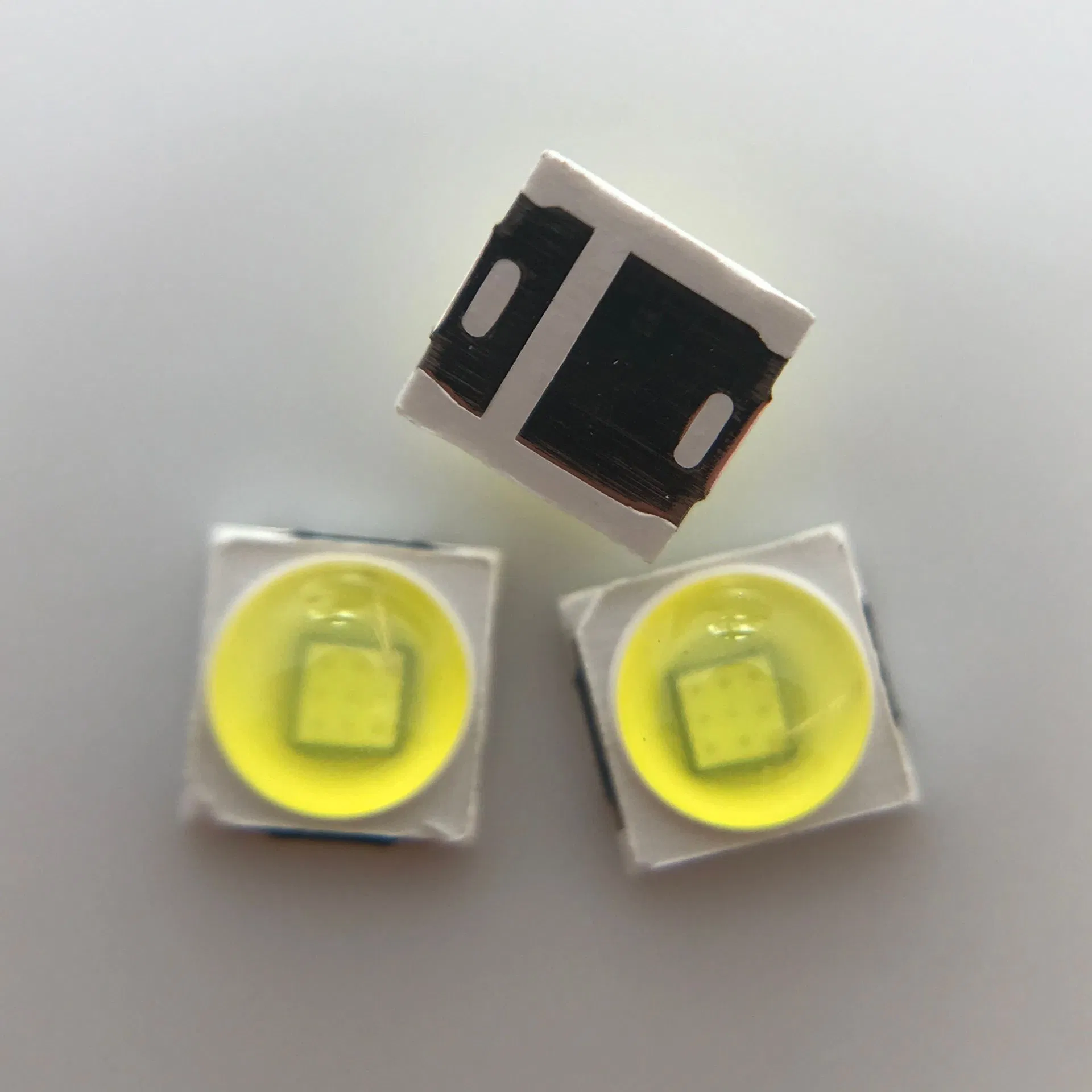 LED SMD de qualidade 3030 2W 3V com lente bola branco quente 3000K 3500K branco 5000K 6000K 6500K chip de 500mA para iluminação automotiva
