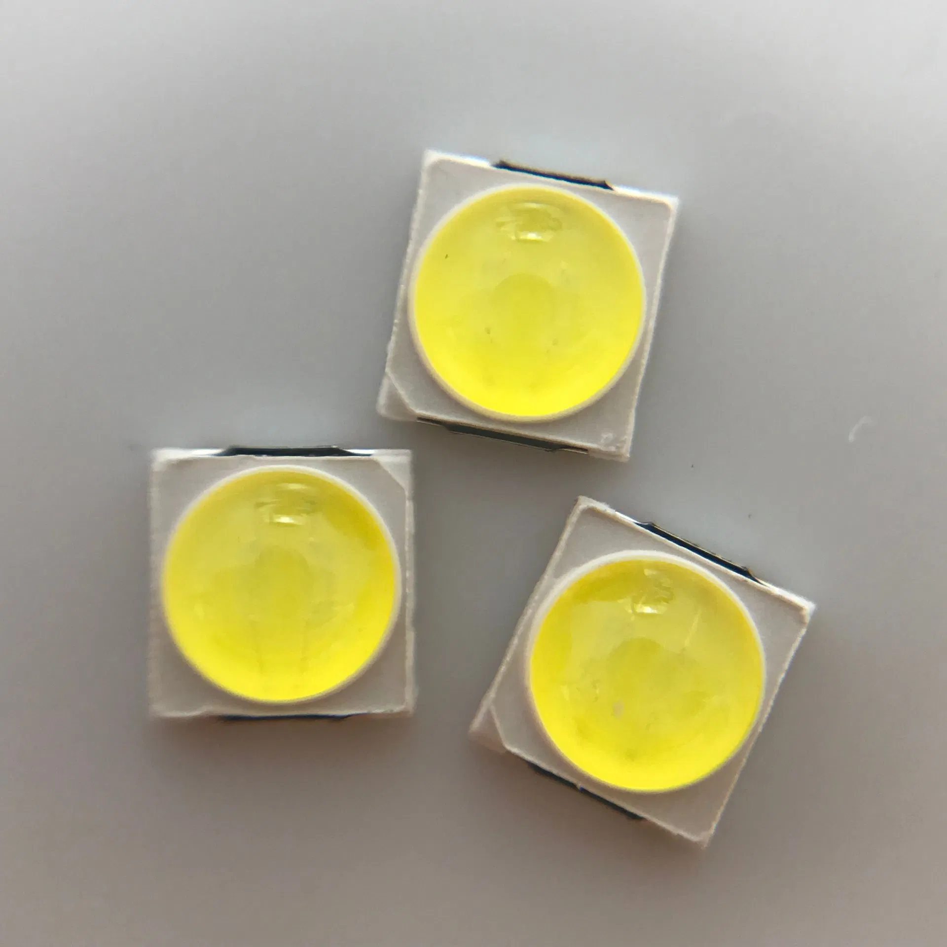LED SMD de qualidade 3030 2W 3V com lente bola branco quente 3000K 3500K branco 5000K 6000K 6500K chip de 500mA para iluminação automotiva