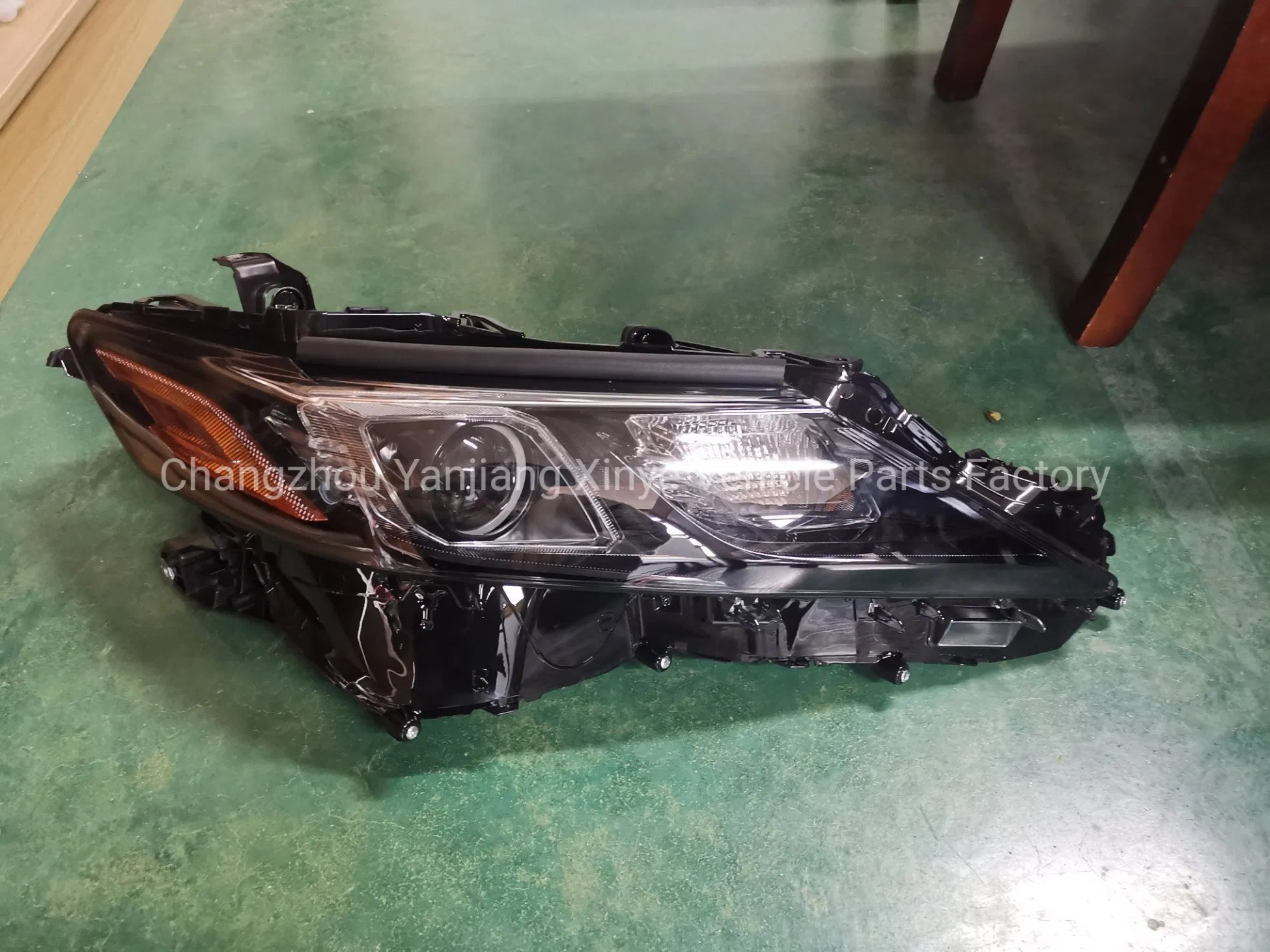 Tyj Atacado Faróis Dianteiros Faróis Iluminação LED Sub Assy para Camry 2021 EUA Le Se Tipo
