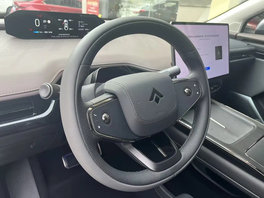 2024 Hiper Ht Vista Frontal