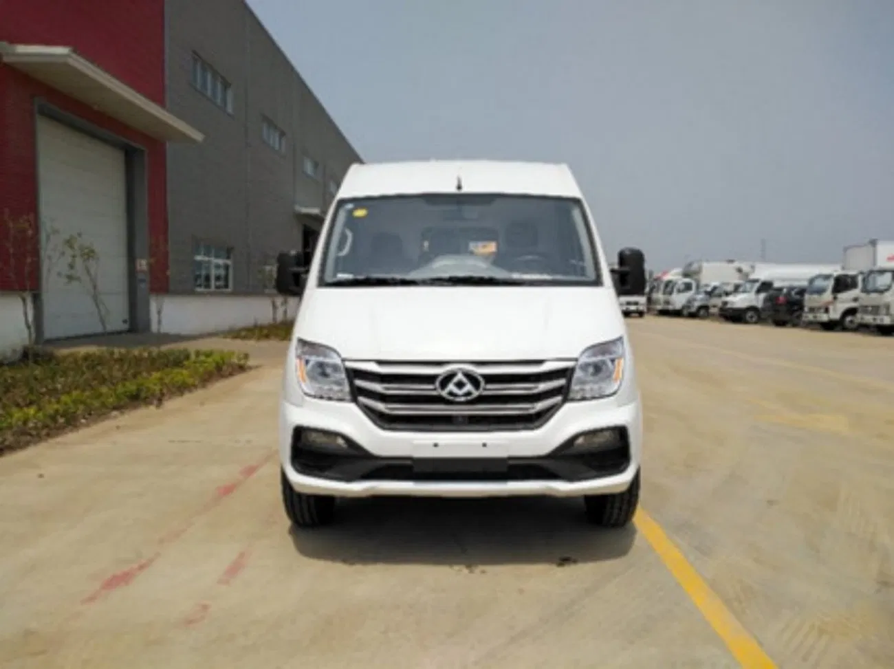Veículo de Clínica Odontológica Móvel Maxus V90 Totalmente Equipado com Personalização Original de Fábrica