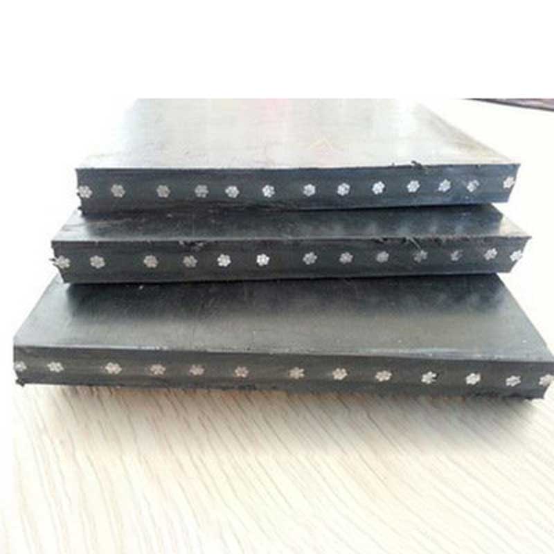 Steel cord conveyor belt cross-section