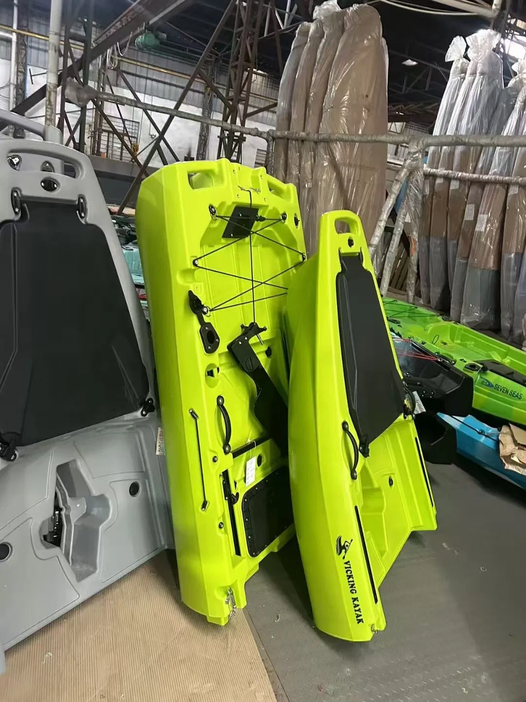 Factory New Designed Modular Section Kayak Fishing Plastic Canoe