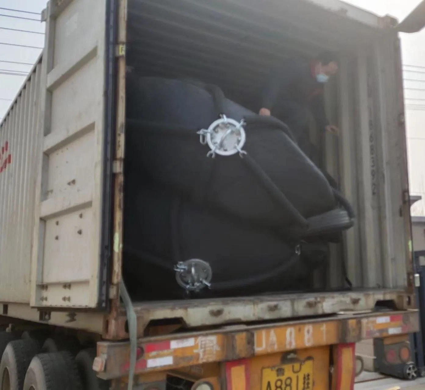 Low Price Hot Sale Manufacturer/Supplier Professional Pneumatic Marine Fender Marine Rubber Fender with Truck Tires for Sale/Boat/Ship/Vessel/Dock/Marine