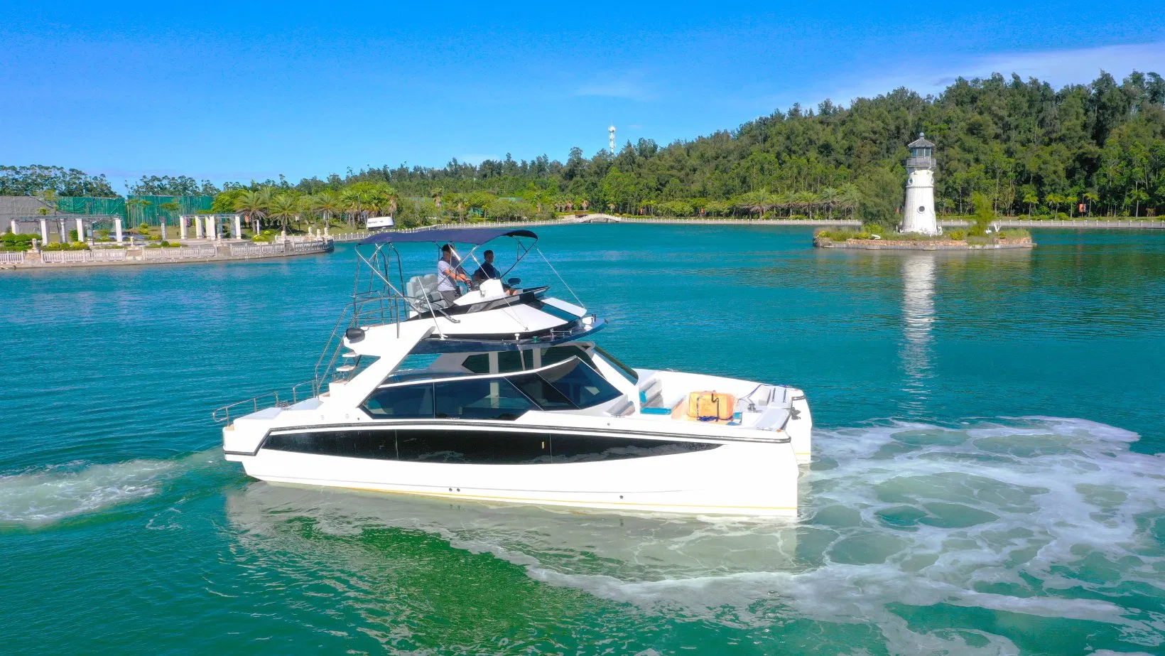 Hot Sale Luxury Recreational Main Certificate of 36FT Catamaran Yacht for Sea Fishing Adventures