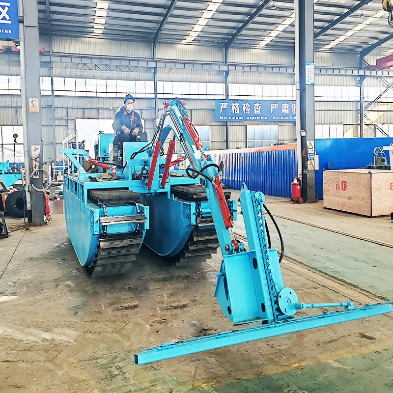 Beach Cleaning Equipment Waterproof Amphibious Weed Remover Harvester Vehicle Machine for Clearing Weeds