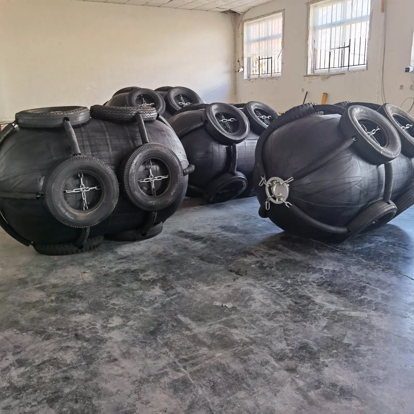 Yokohama Fenders/Pneumatic Rubber Fender/Marine Fenders/Boat Fenders/Rubber Fenders for Ship Protection Type Inflatable Rubber Marine Supplies