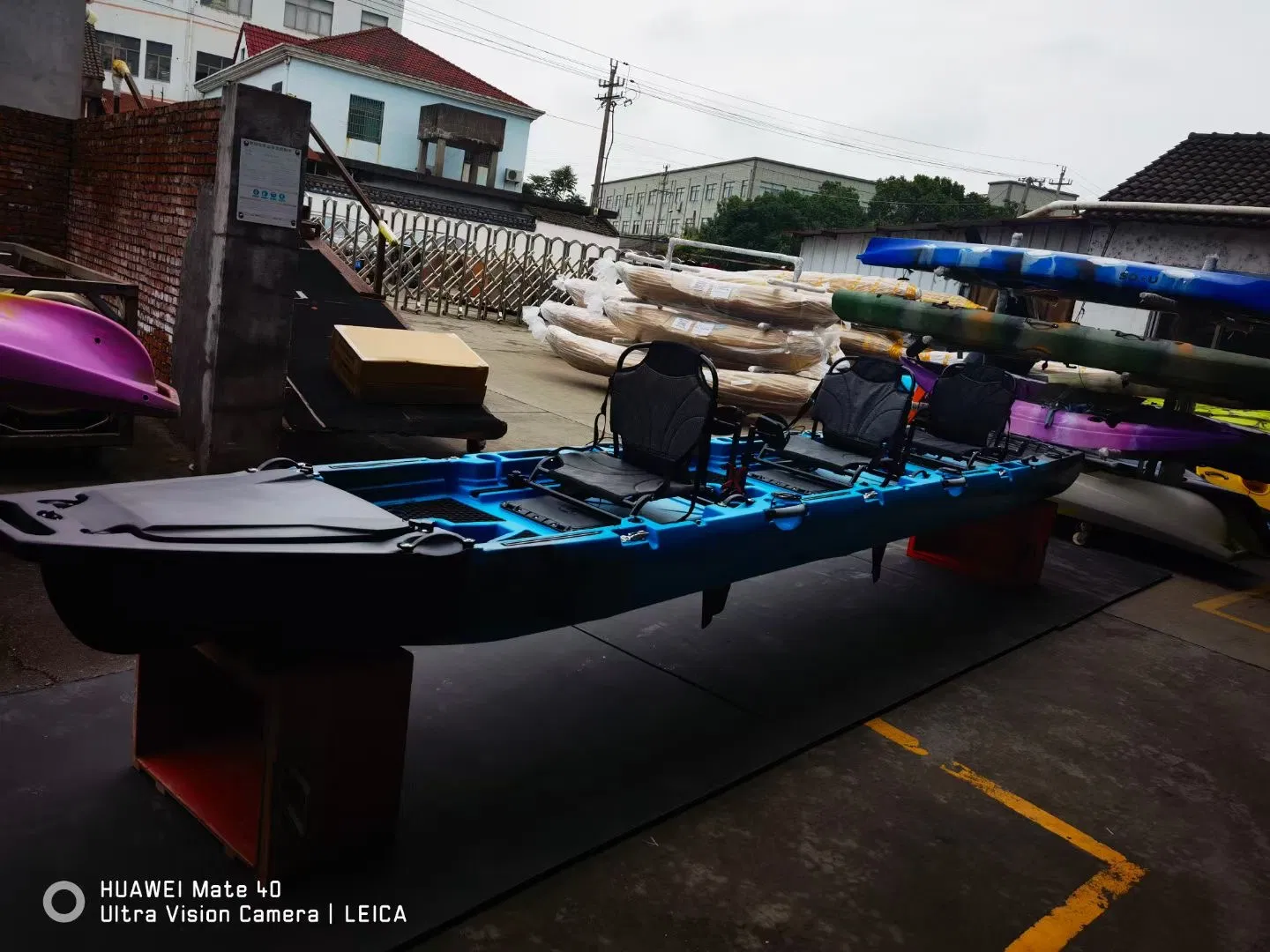 Factory New Designed Modular Section Kayak Fishing Plastic Canoe