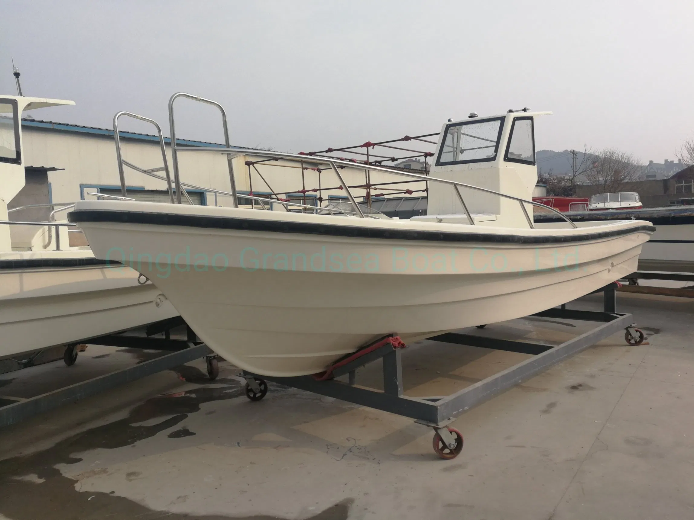 China 6.8m 22FT Fibreglass Panga Motor Speed Work Boat for Sale
