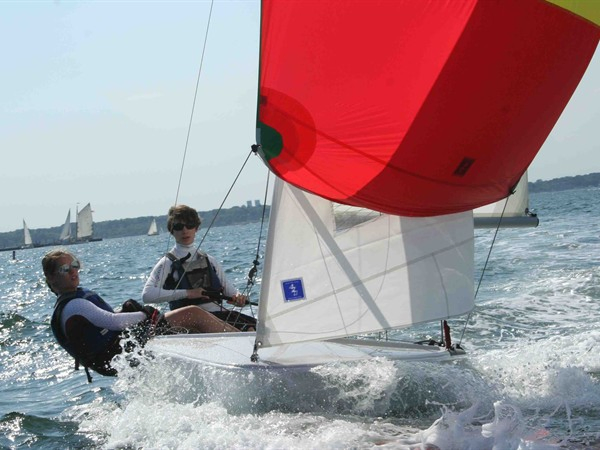 FRP Fiberglass Club 420 Sailing Boat