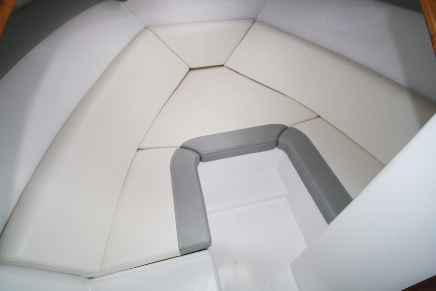 China Professional 19.7 FT Fiberglass Hardtop Fishing Boat Speed Boat Jet Ski Supplier