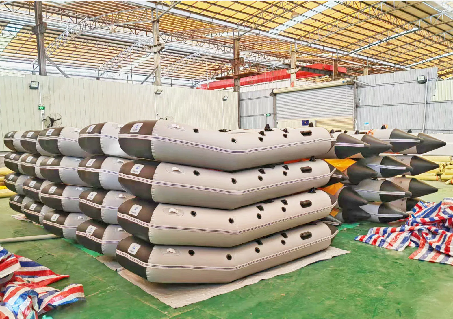 High Quality 0.9mm Durable. Adjustable, Anti-Abrasion, Flood Safety Vest Security Equipment Family Inflatable Boat