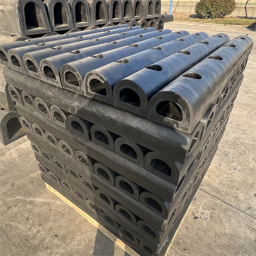 D-Type Ship Fender Marine Solid Rubber Fender Rubber Dock Fender Boat Fender