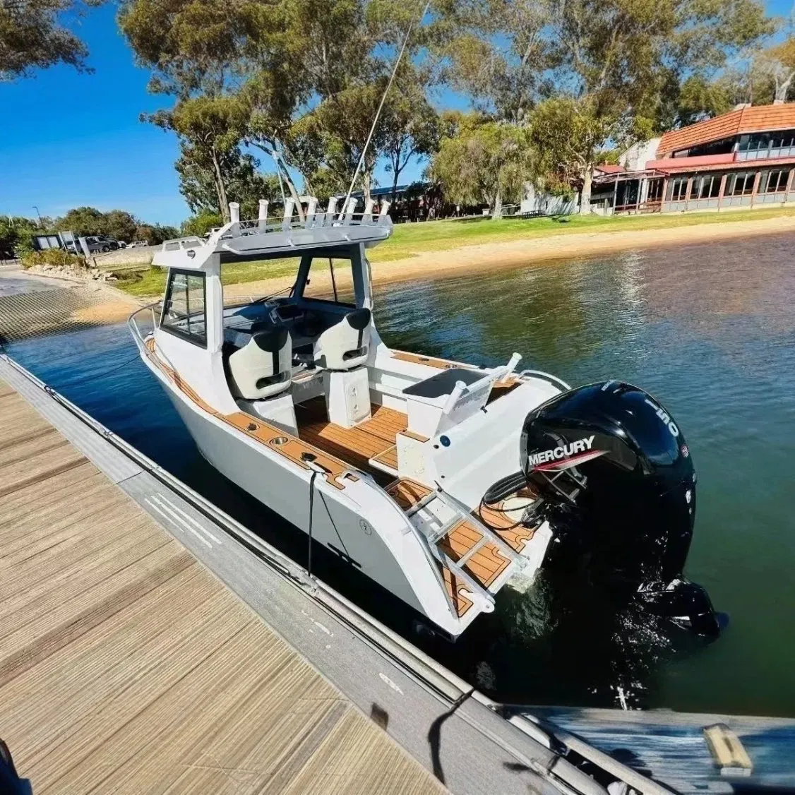 20 FT Small Speed Welded Aluminum Fishing Cabin Craft Boat with Motor for Sale