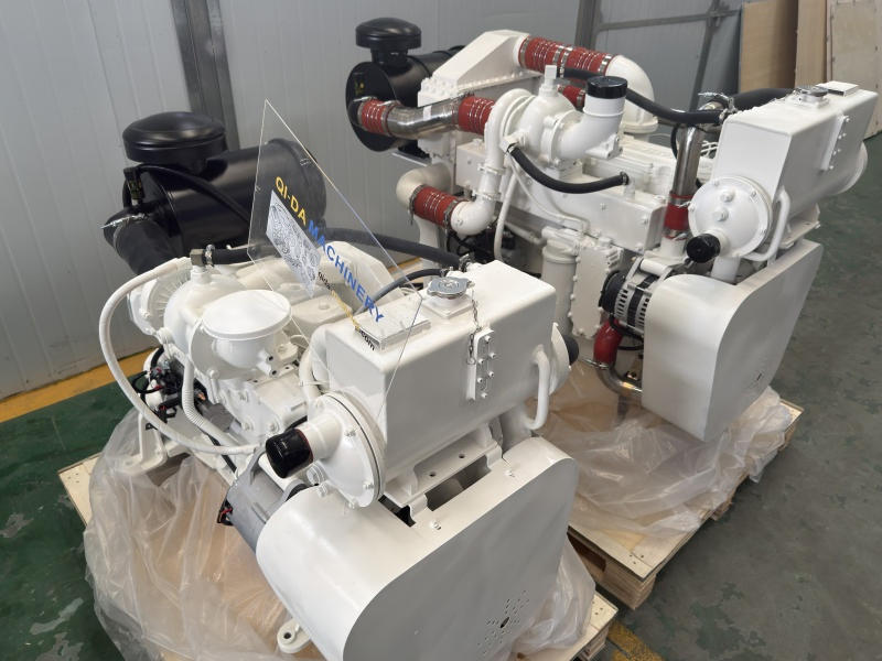 High-Performance 6bt5.9-M160 6lta8.9-M280 Marine Engine with Turbo and Cooler