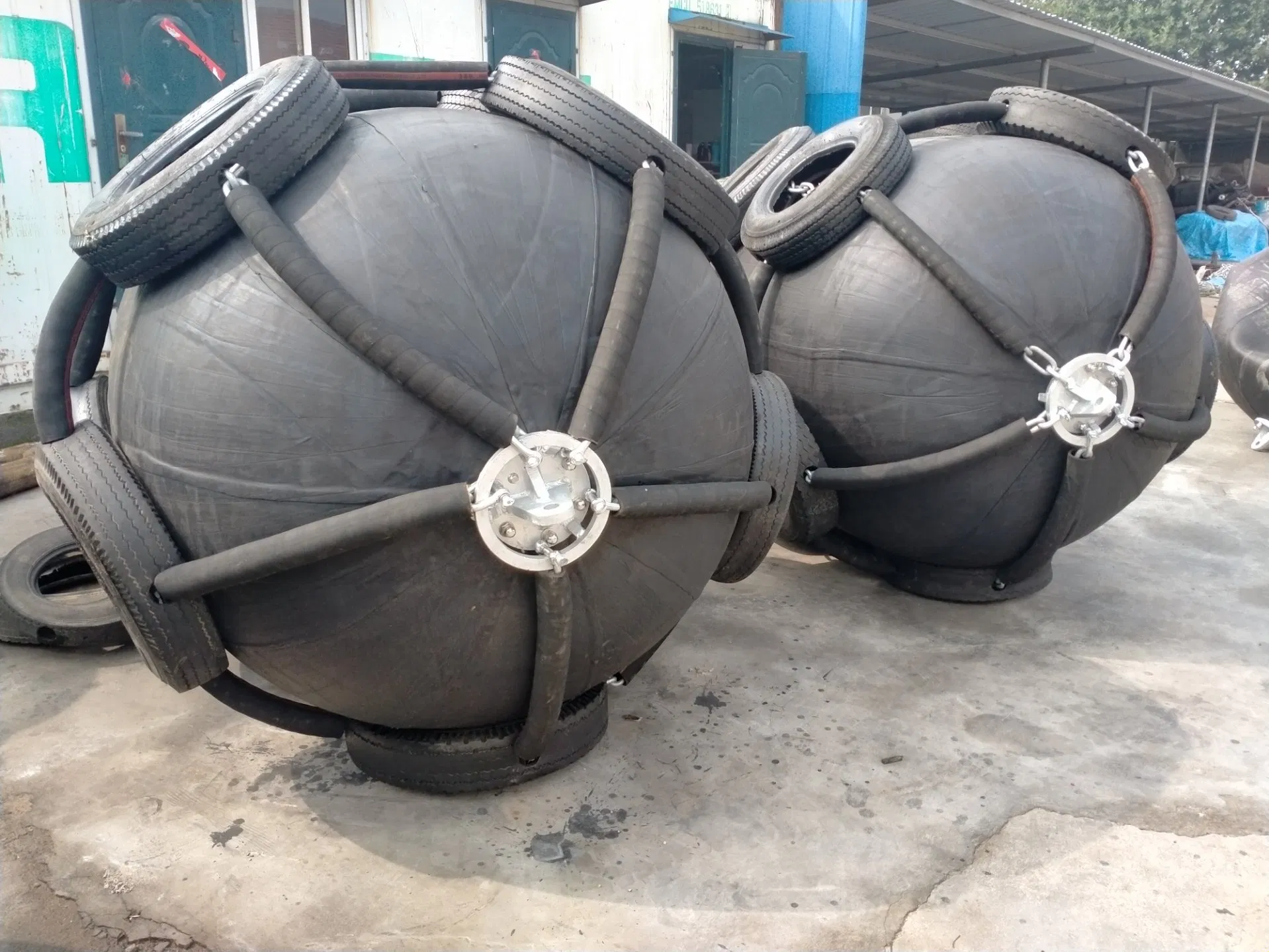 Yokohama Fenders/Pneumatic Rubber Fender/Marine Fenders/Boat Fenders/Rubber Fenders for Ship Protection Type Inflatable Rubber Marine Supplies