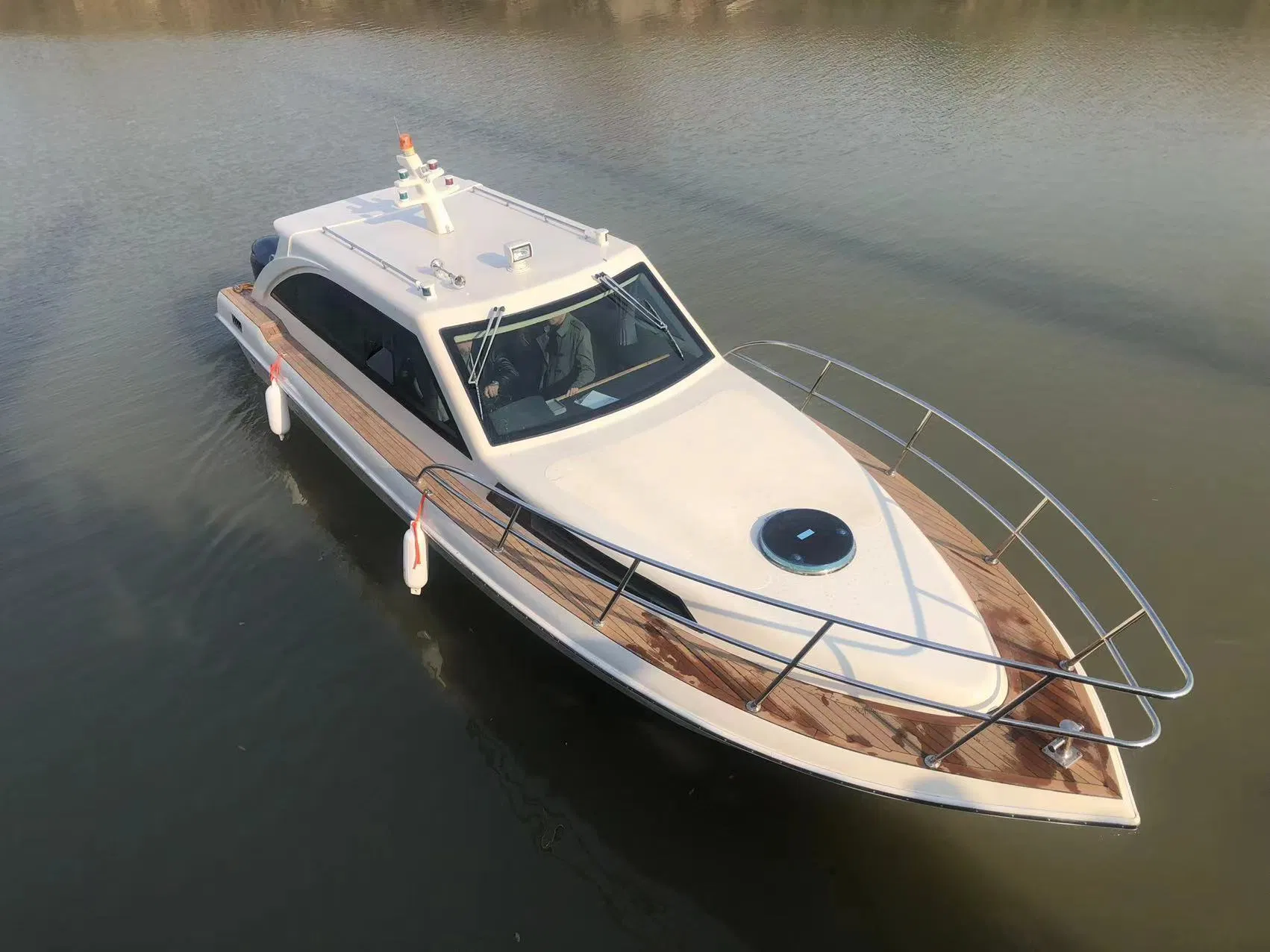 Fiberglass Luxury Yacht Boat with Dual YAMAHA 150HP Motor for Coastal and Inland Lake