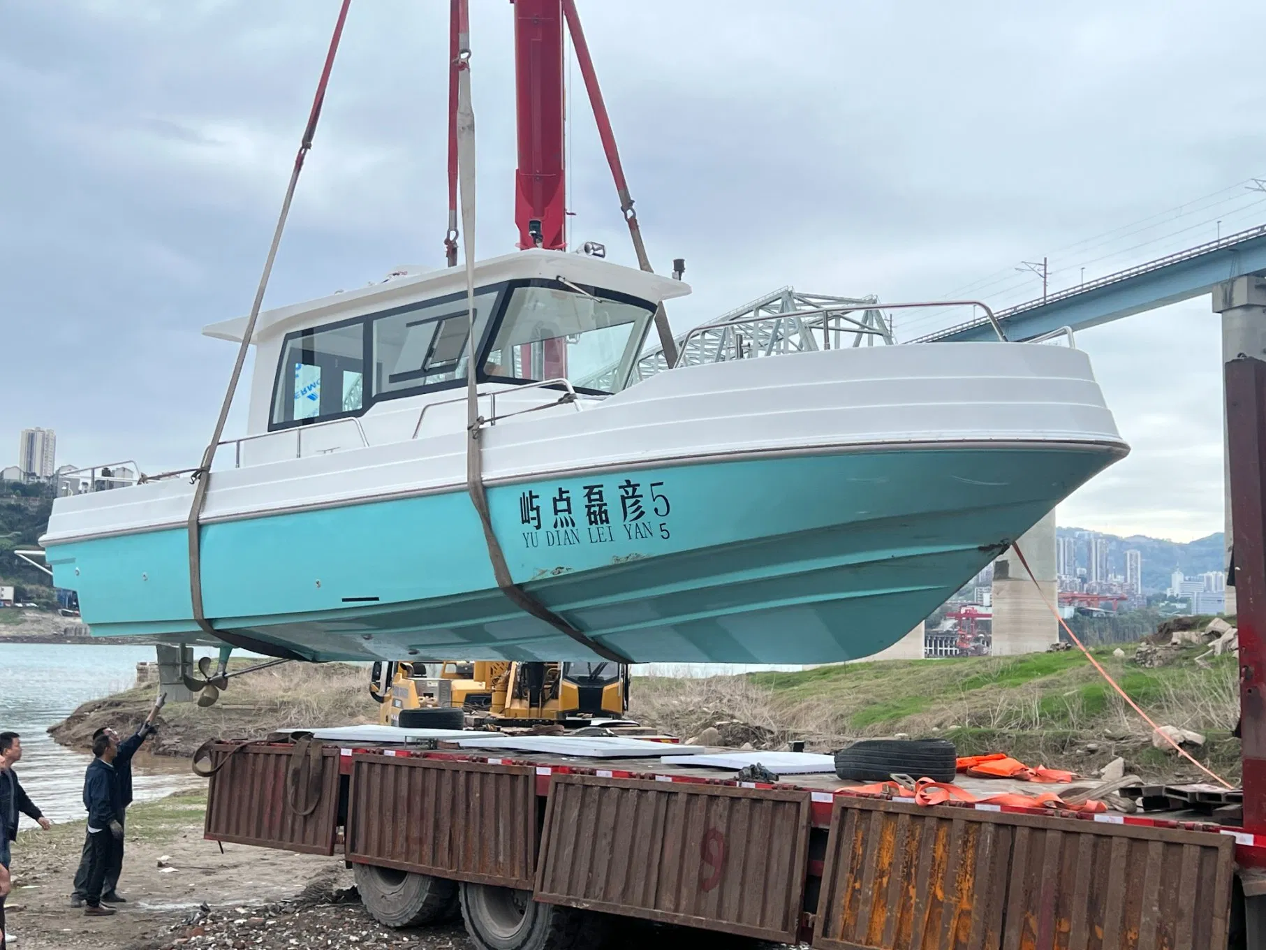 10.9m Fiberglass Boat Fishing Boat/Patrol/Pilot/Ambulance/Yacht/Electric/Fishing/Speed/Leisure/Ferry/Landing /Passenger/Tourist Boat with Inboard Diesel Engine