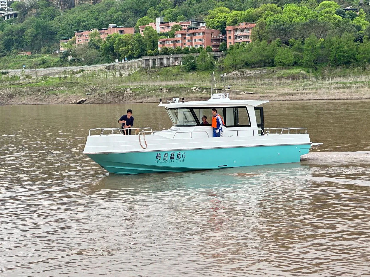 10.9m Fiberglass Boat Fishing Boat/Patrol/Pilot/Ambulance/Yacht/Electric/Fishing/Speed/Leisure/Ferry/Landing /Passenger/Tourist Boat with Inboard Diesel Engine