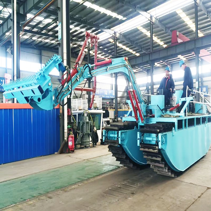 Beach Cleaning Equipment Waterproof Amphibious Weed Remover Harvester Vehicle Machine for Clearing Weeds