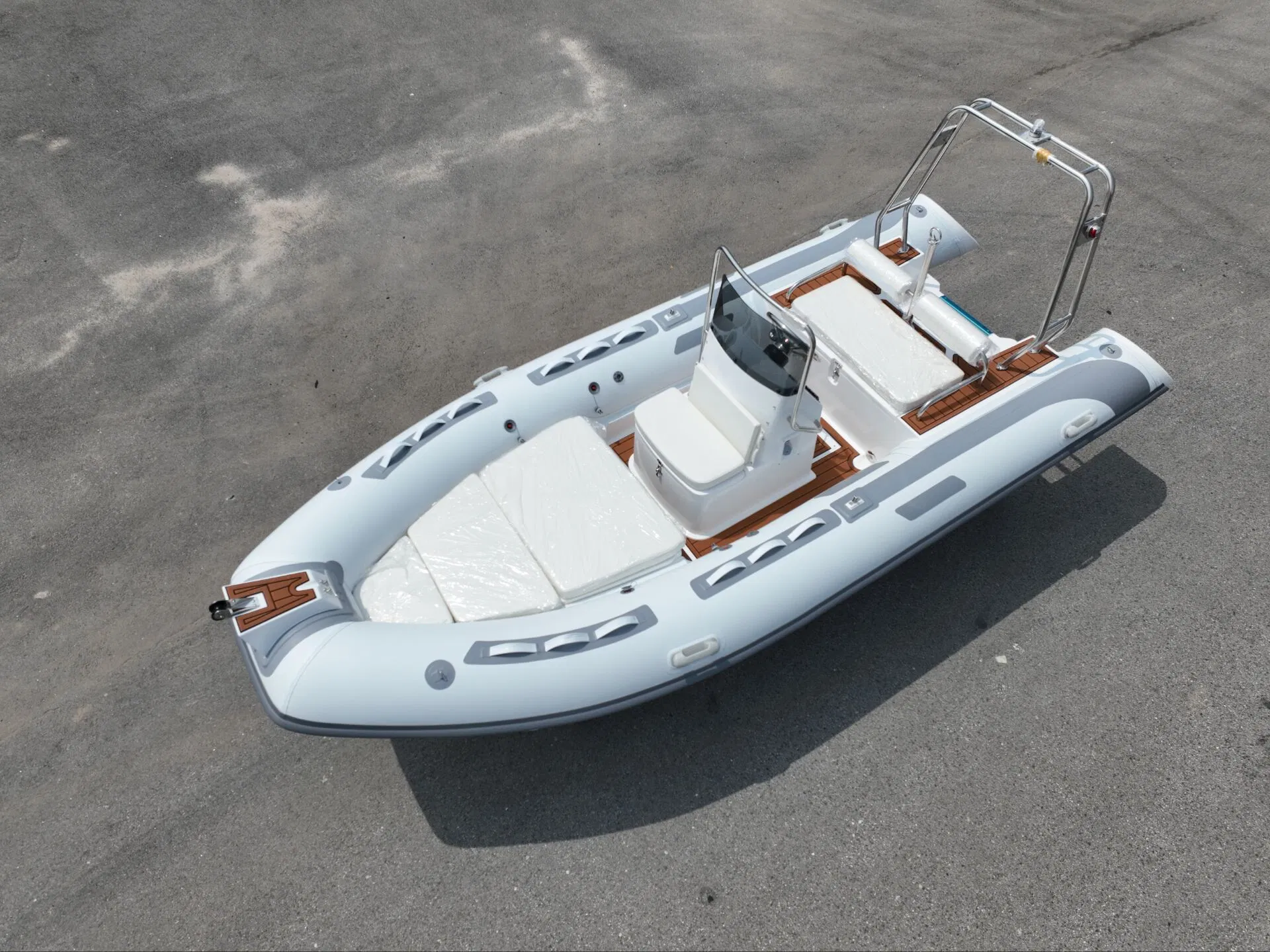 China Boat Factory New Design 16feet/4.8m Fiberglass Hull PVC/Hypalon Dinghy Rigid Aluminum/Sport/Motor/Inflatable/Speed/Fishing/Pontoon/Yacht/Rib Boat for Sale