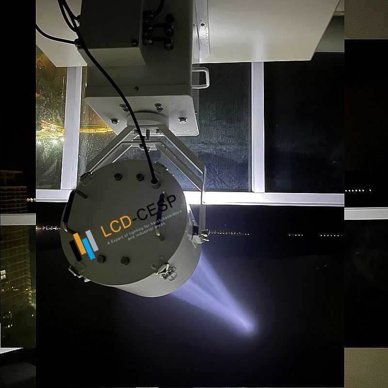 80W 100W 150W 200W 300W 350W LED Marine Searchlight 230V 24V 1500-6000 Meters 5 Years Warranty for Emergency Search &amp; Rescue (SAR) Port &amp; Harbor Lighting