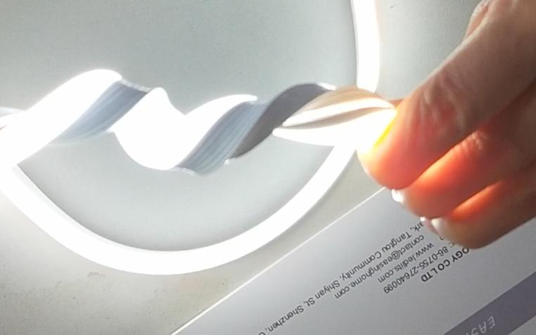 High Durable Two Time Extrusion Silicon Tube LED Profile Waterproof LED Strip Top Quality Flexible LED Light IP67 360 Degree 24V LED Neon Flex