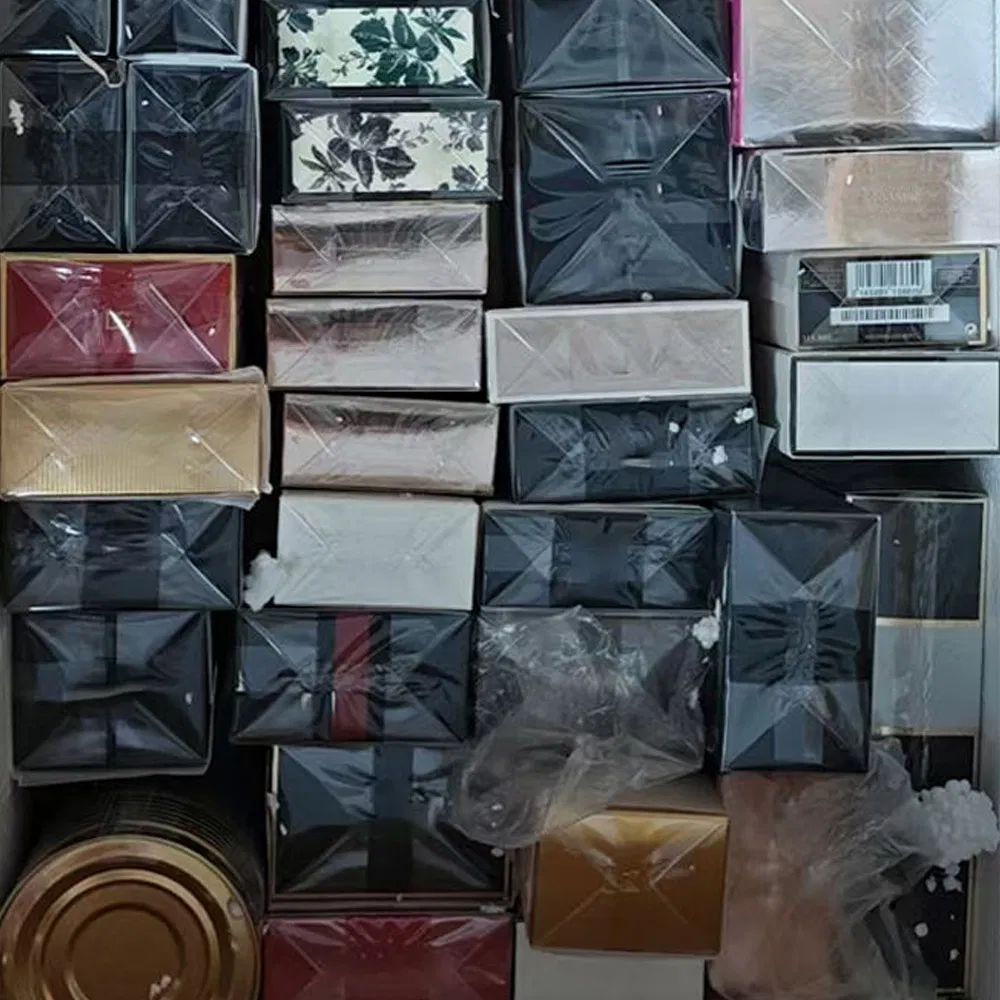 Us Au EU Fast Shipping Wholesale Arabian Cosmetic Packaging Empty Gradient Color Round Reusable Screw Neck Perfume Glass Bottles