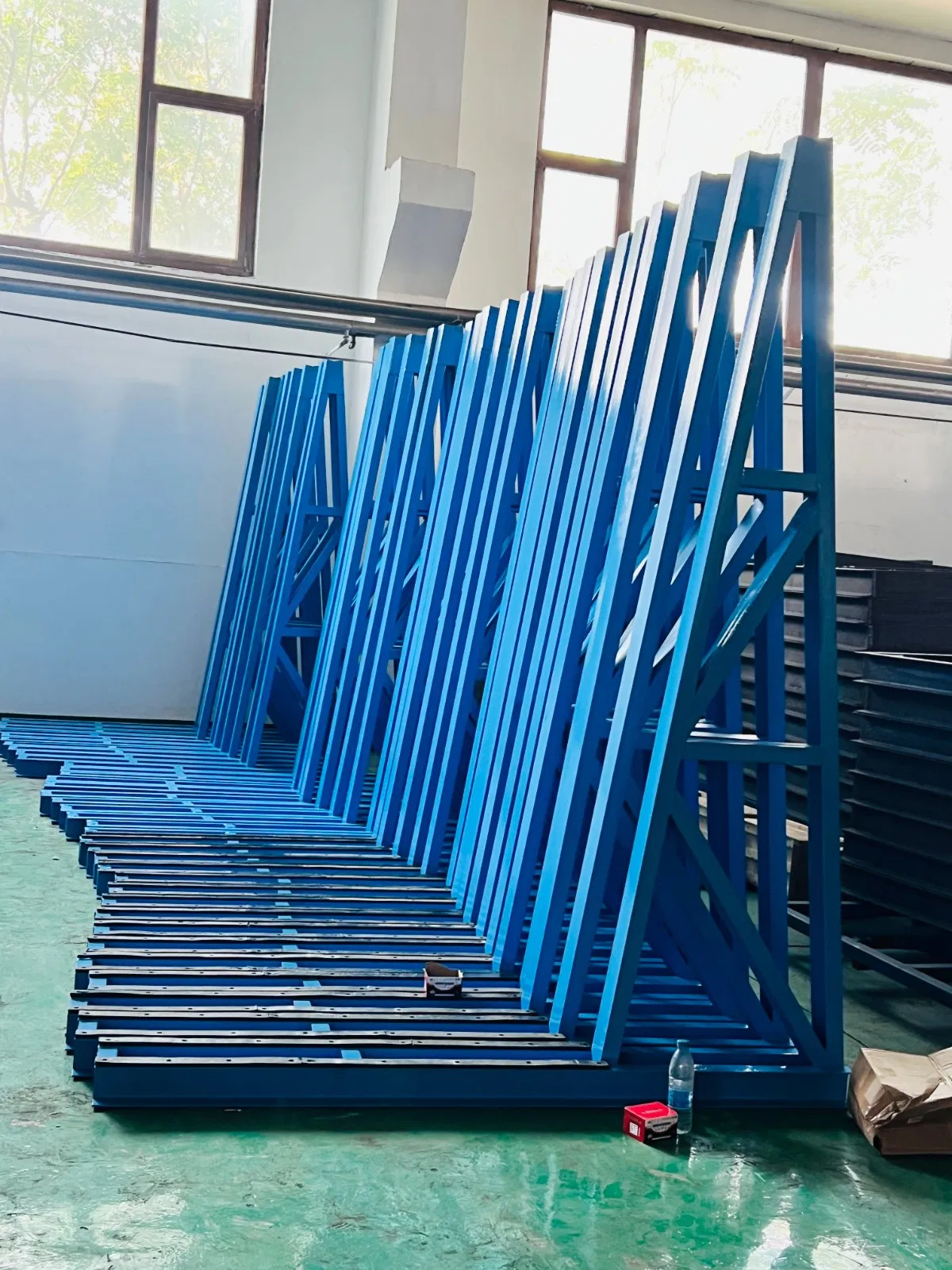 High Load Capacity Glass Transport Trolley for Safe Storage