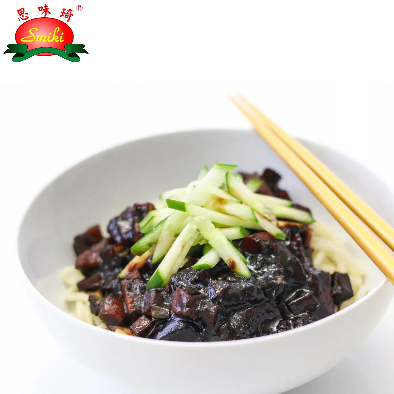 Chinese Factory 330g Black Bean Sauce Organic in Smiki Brand with Garlic &amp; Spicy Flavor in Glass Bottle