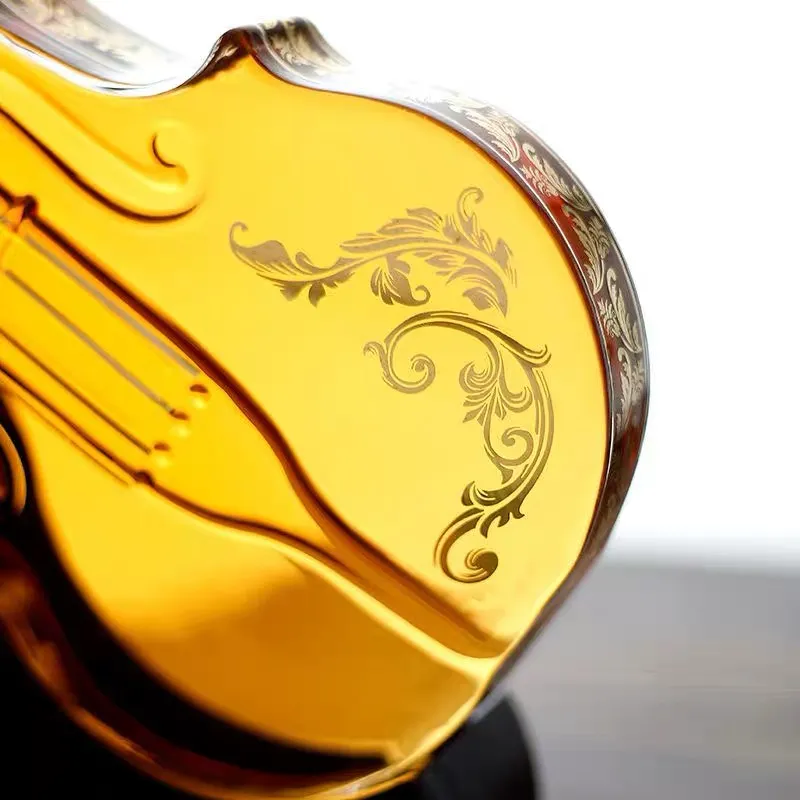 Glass Decanter Detail 4