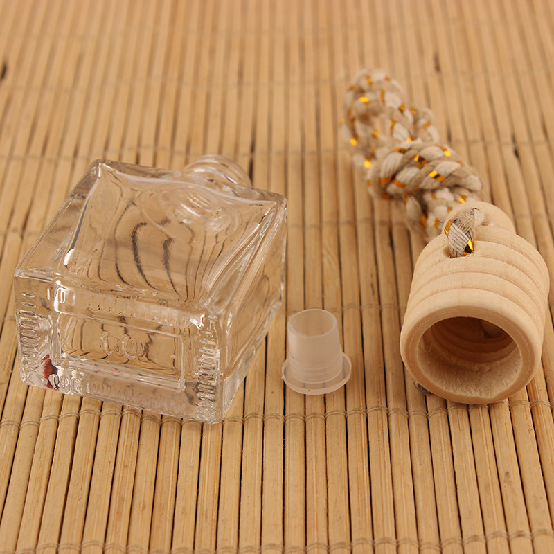 Custom Logo 8ml Clear/Black Square Shaped Car Hanging Diffuser Oil Glass Perfume Bottle with Black Wooden Cap