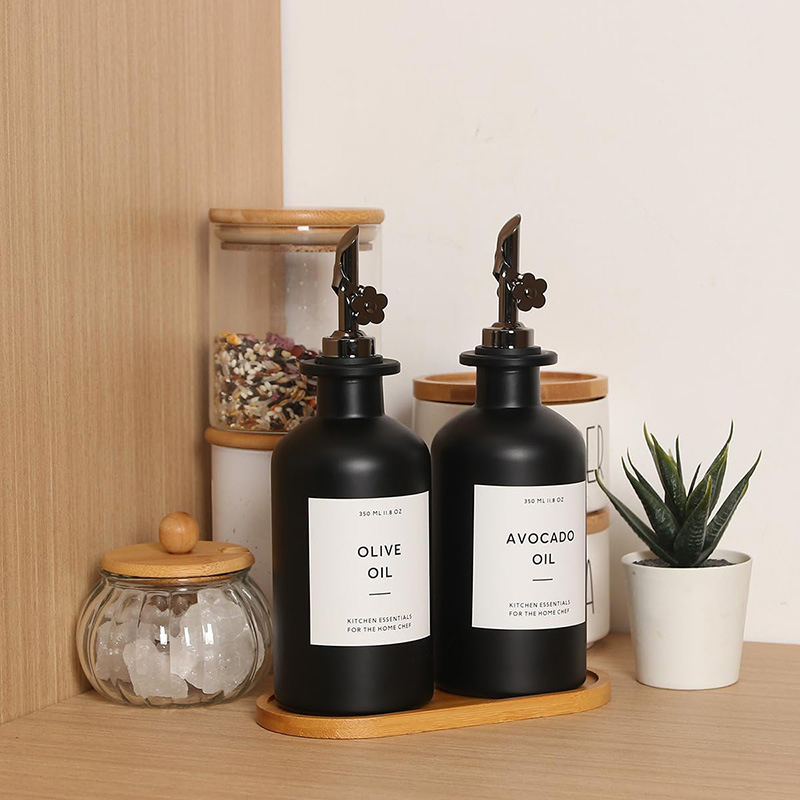 Matte Black 12 Oz 350ml High Quality Condiments Soy Sauce Vinegar Dispenser Oil Glass Bottles with Sprout