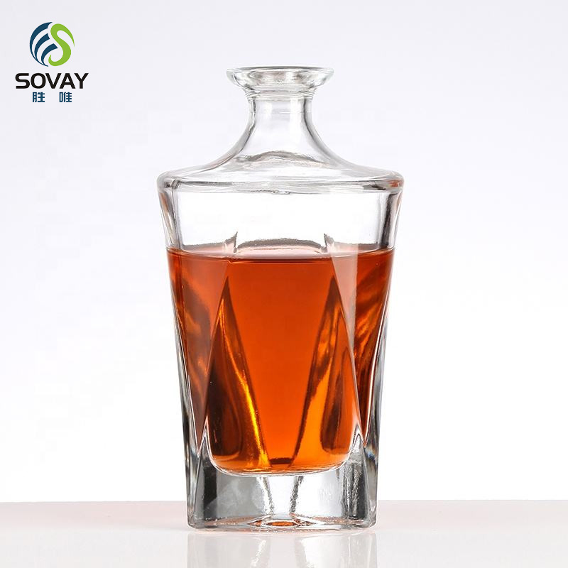 Custom 500ml Boston Glass Wine Bottles with Cork for Vodka Whisky Rum Packaging Custom Logo Plastic Cap
