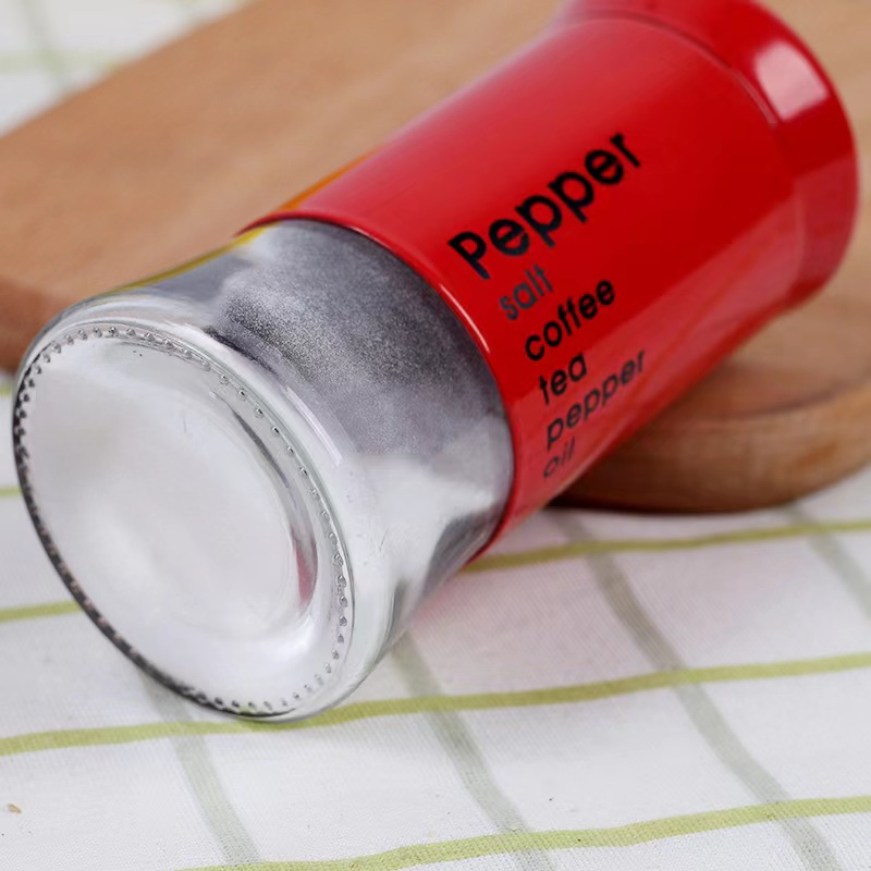 Wholesale 150ml Spice Jars Glass Salt Shaker Spice Container with Lid