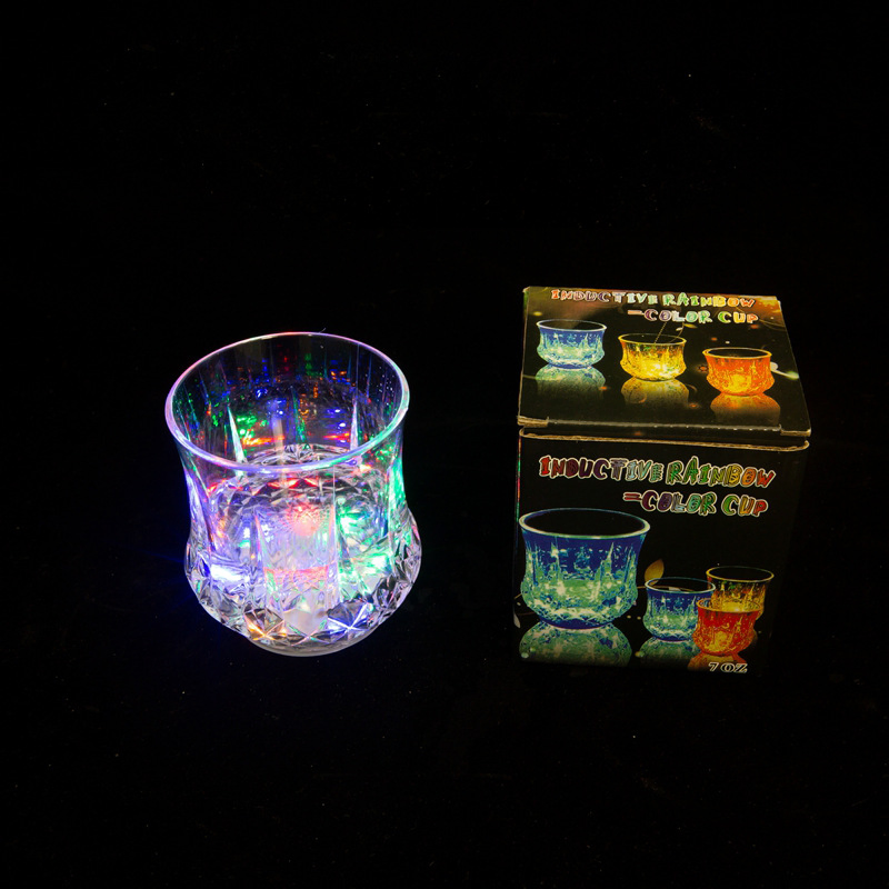 Automatically Shine Plastic LED Flashing Wine Glass Cup Wine Bar Cup