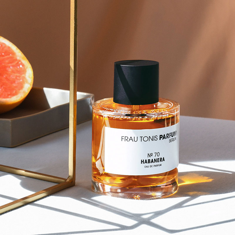 Wholesale 30 Ml Cylinder Parfum Botol Empty 30ml Heavy Base Luxury Spray Perfume Glass Fragrance Bottle for Perfume 50ml 100ml with Wooden Cap