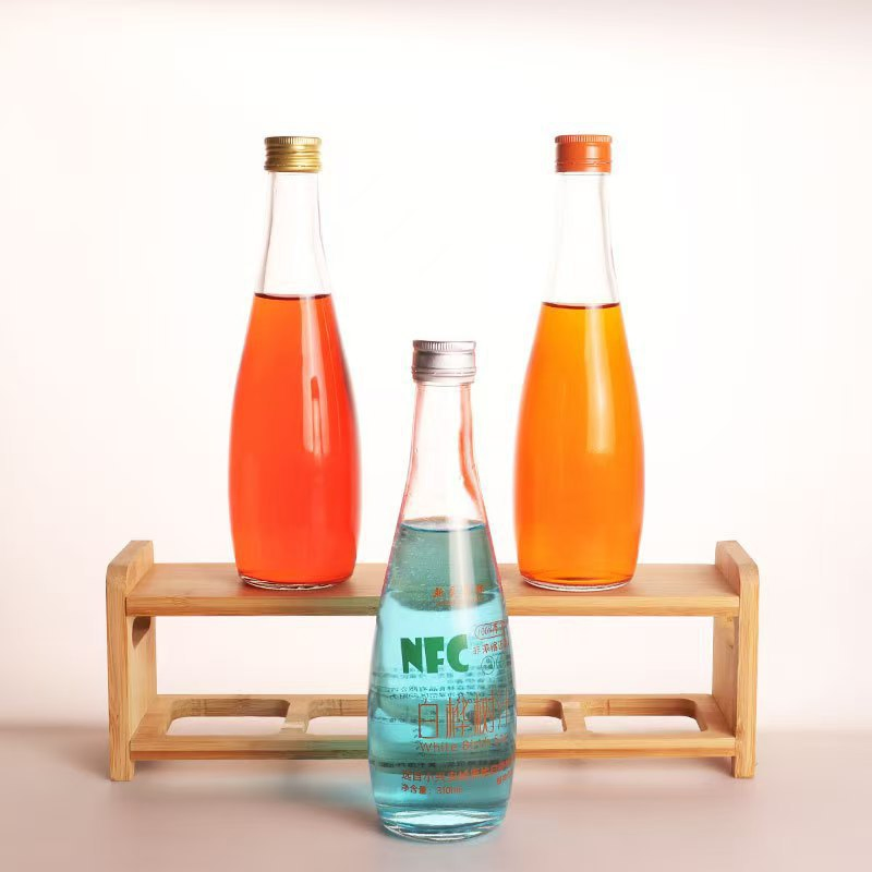 Wholesale Hot Sale Reusable Glass Drink Bottles 200ml-500ml with Screw Cap for Beverage Fruit Juice Water