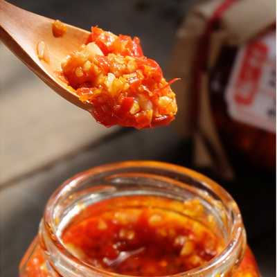 238g Garlic Chili Sauce in Glass Bottle