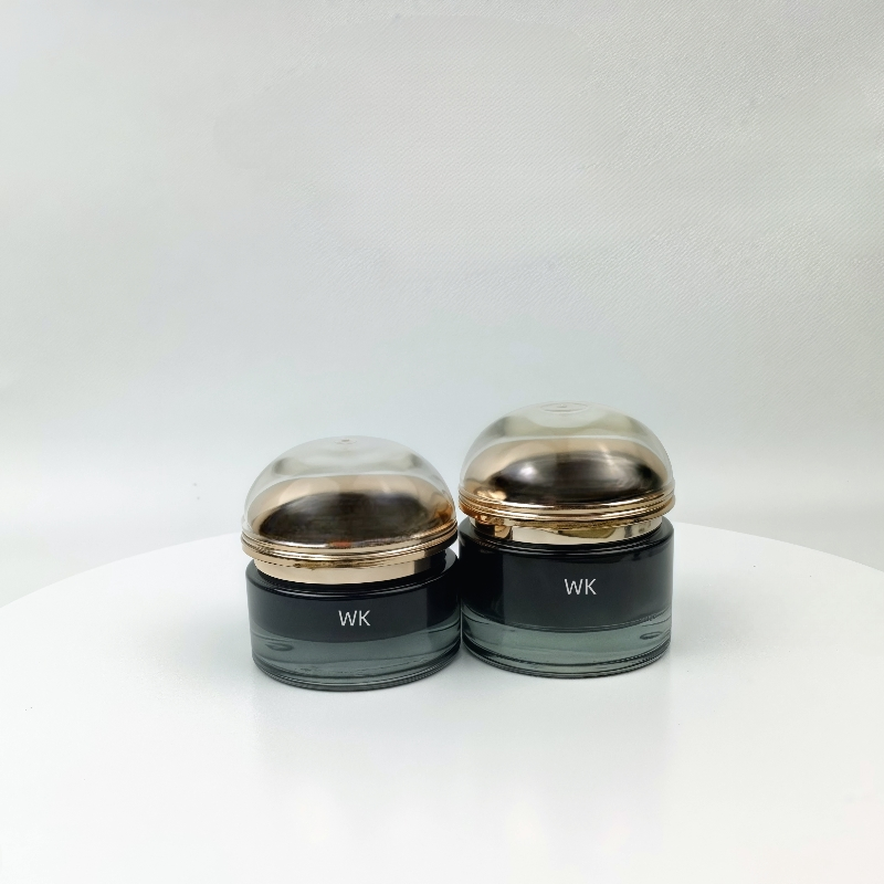 Luxury Customized Plastic Head Gradient Black Glass Bottle for Lotion Cream Glass Bottle Cosmetic Packaging Set with Gold Cap