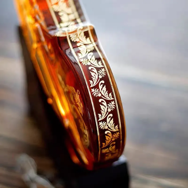 Glass Decanter Detail 5