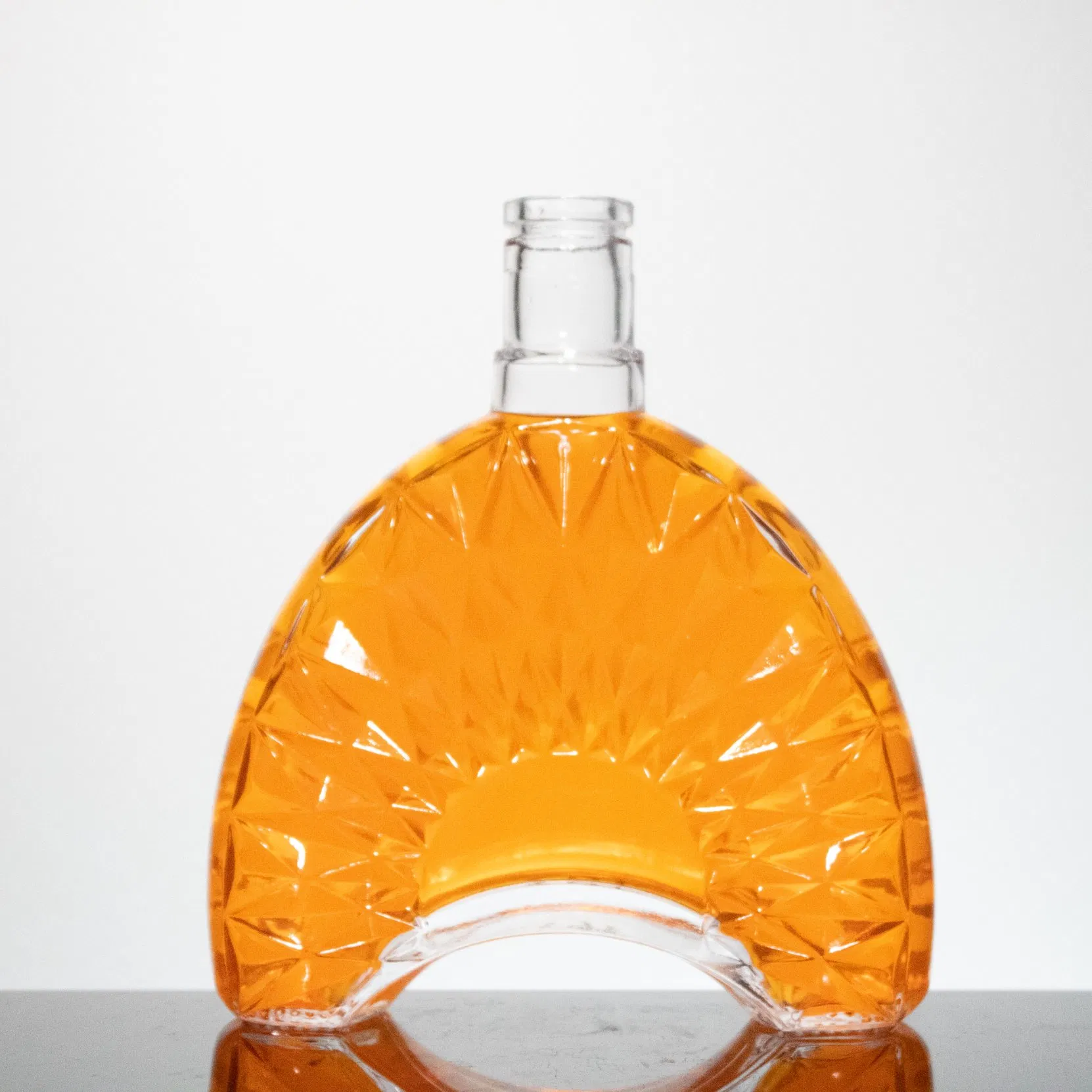 Custom Logo Empty Glass Liquor Bottle Vodka Bottle with Screw Cap