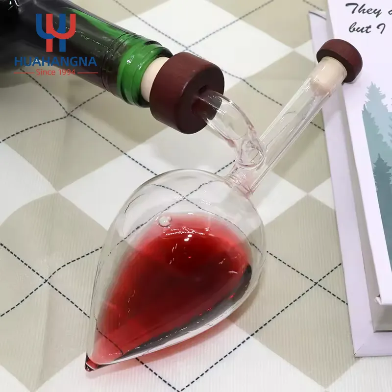 Wine Decanter Detail 1