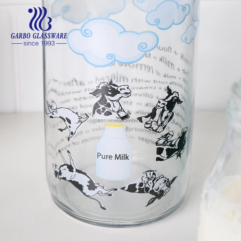 Wholesale Milk Glass Bottle 500ml 300ml 550ml Clear Round Empty Rum Spirit Gin Vodka Glassware Liquor Wine Water Bottle with Glass Tumbler Lid