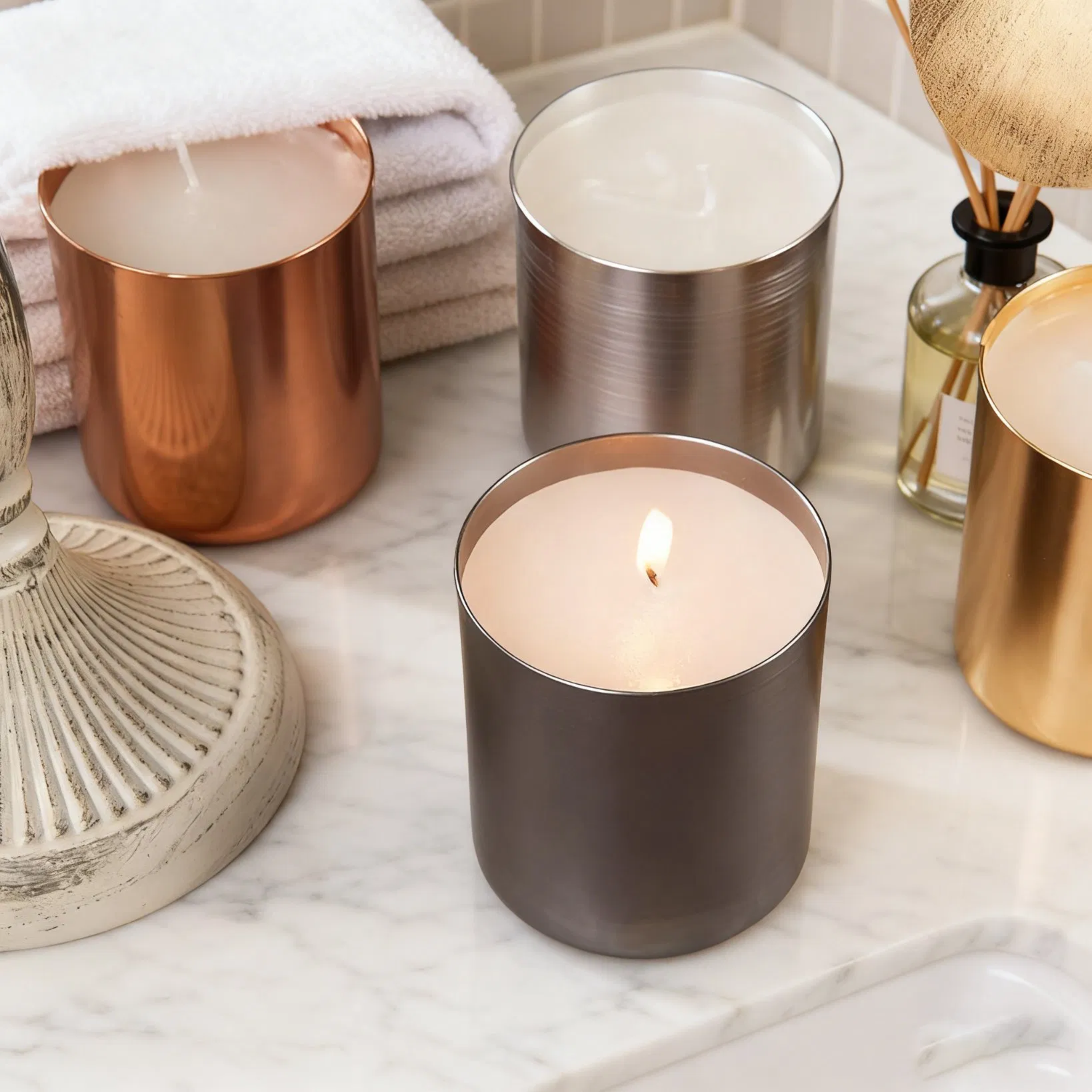 Luxury 8oz 10oz 10 Oz 12oz Metal Gold Glass Aluminum Alloy Jars Christmas Halloween Scented Aromatherapy Soy Wax Custom Empty Candle Jar with Metal Bamboo Lid