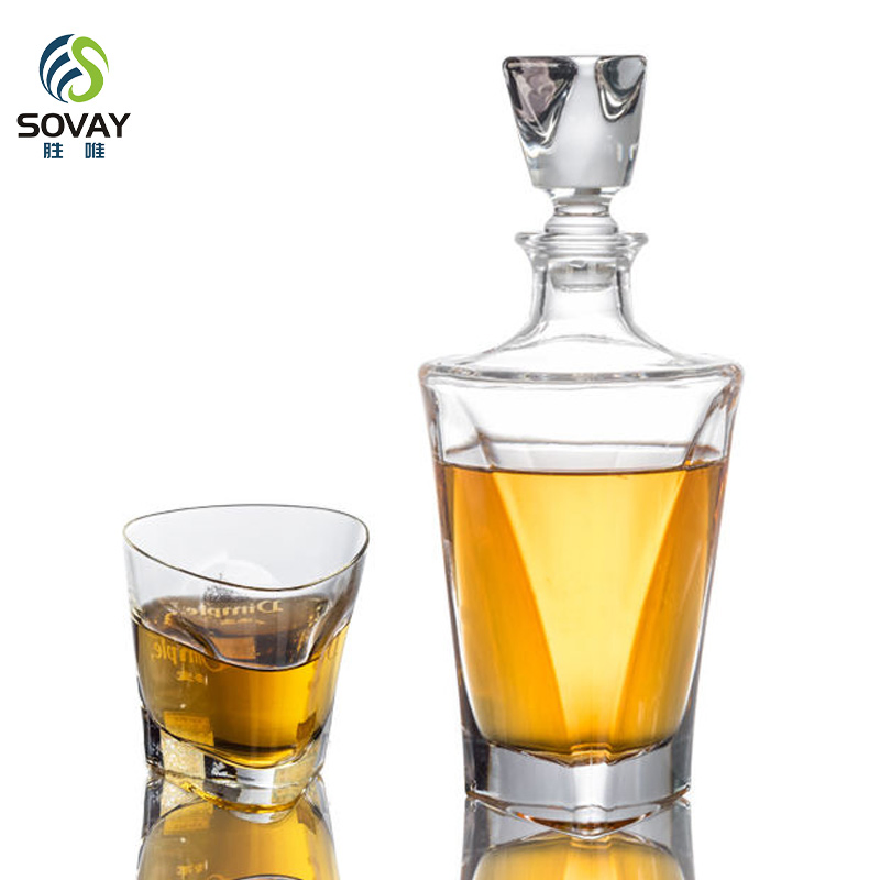 Custom 500ml Boston Glass Wine Bottles with Cork for Vodka Whisky Rum Packaging Custom Logo Plastic Cap